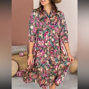 Umgee Pop of Color Paisley Midi Dress NWT Sz Medium